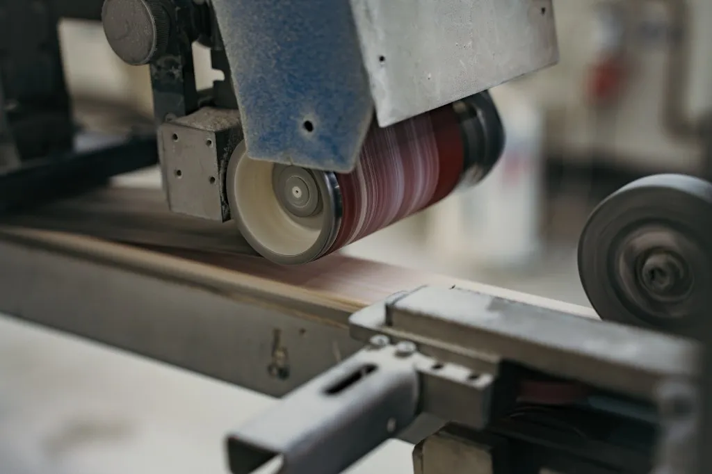 Grinder machine