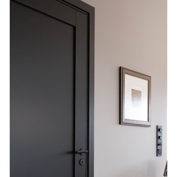 Architrave 12×58×4400 black view 2